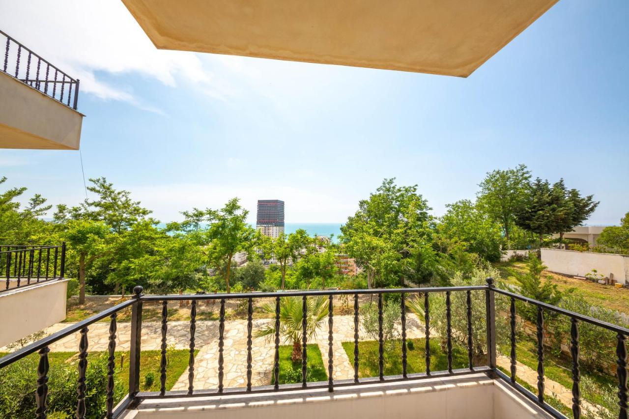 Villa Gozhina Kryemëdhej Exterior foto